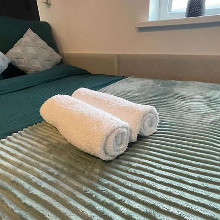 #4 Tgha Luxury One Bedroom Apartment In Athlone Exteriér fotografie
